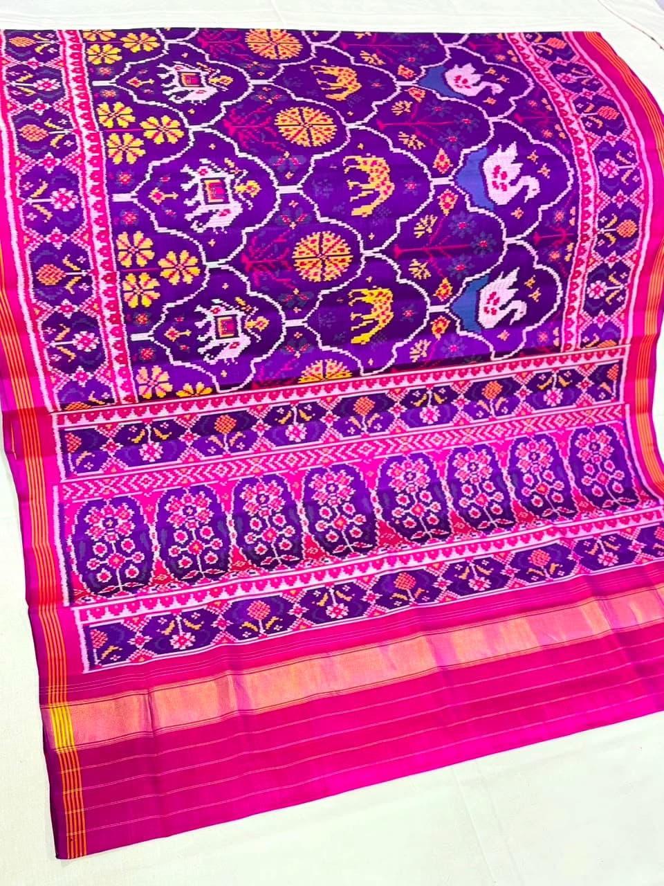 Swan Elephant White Yellow Giraffe Flower Pink Patola Saree