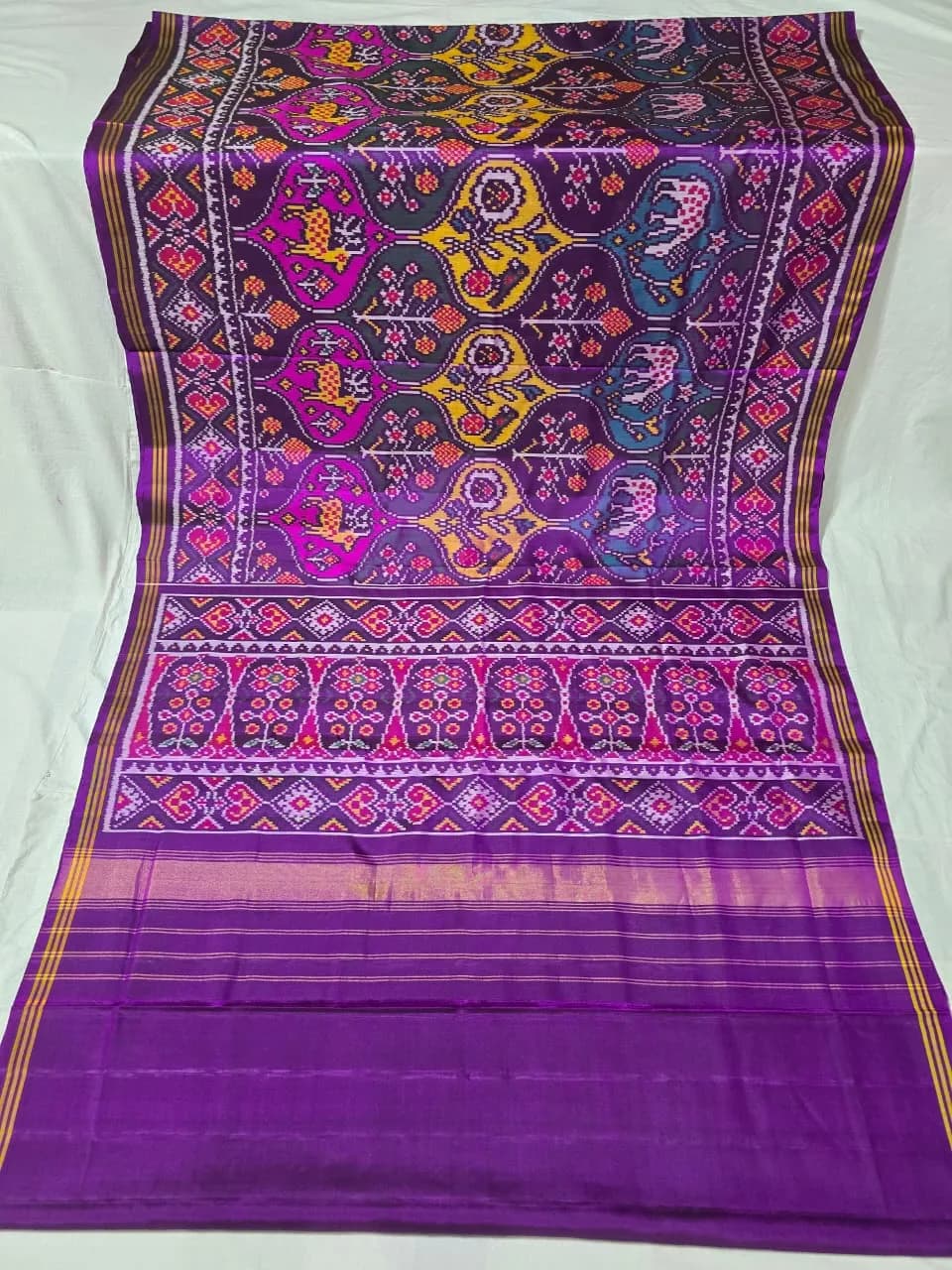 Royal Purple & Violet Nari Kunjar Single Ikat Patola Silk Saree