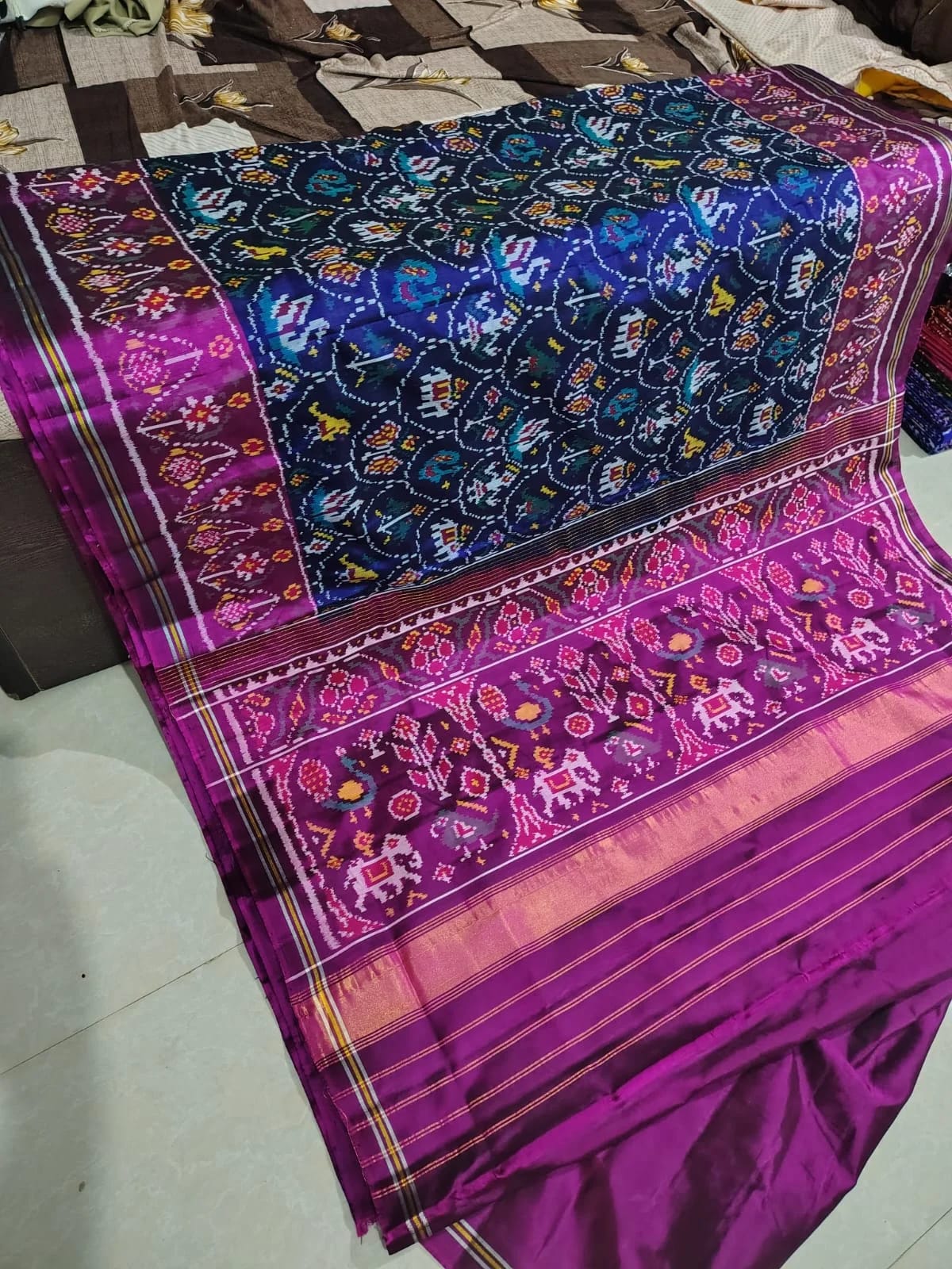 Scarlet Red Shikari Wildlife Patola Saree